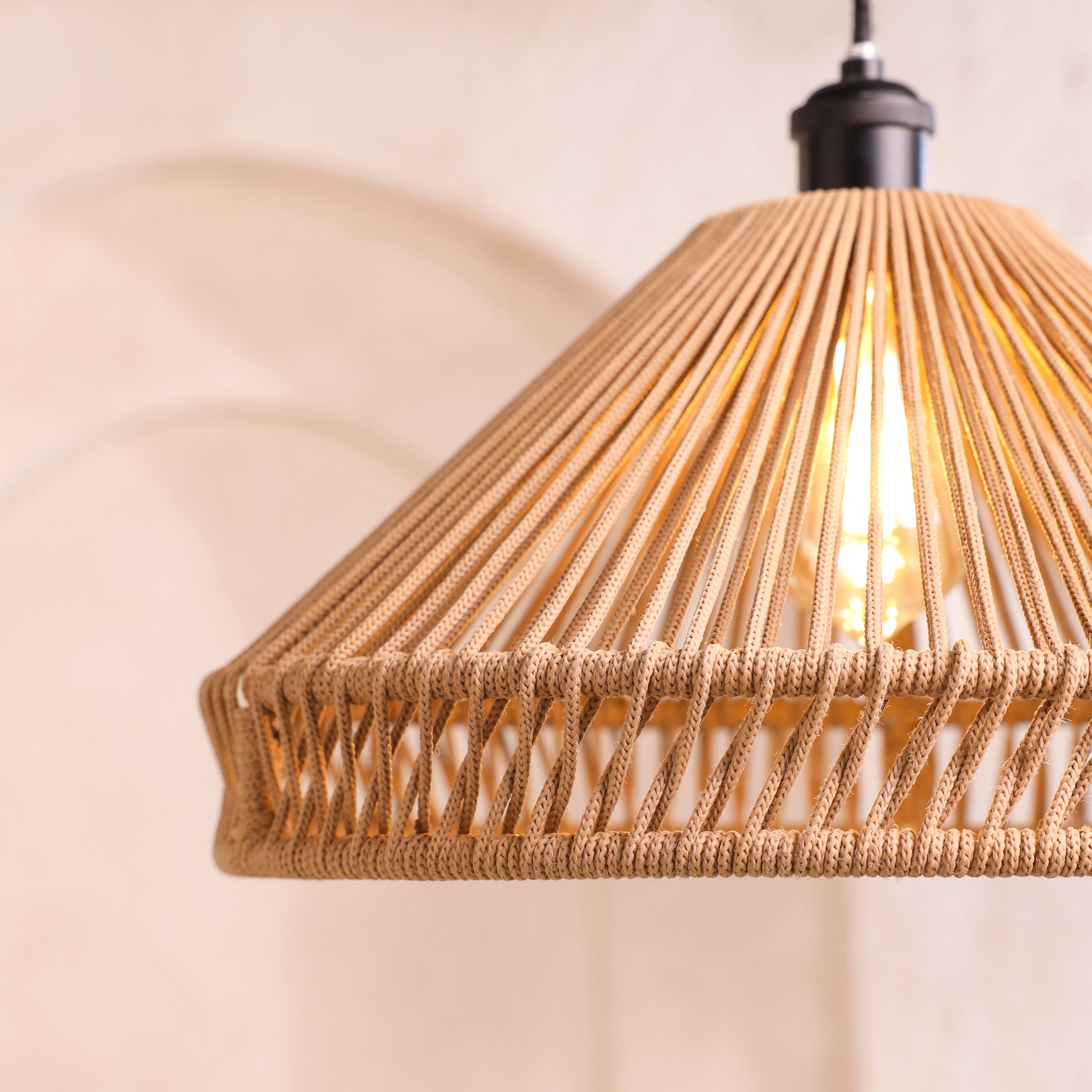 Desert Halo Beige Lamp