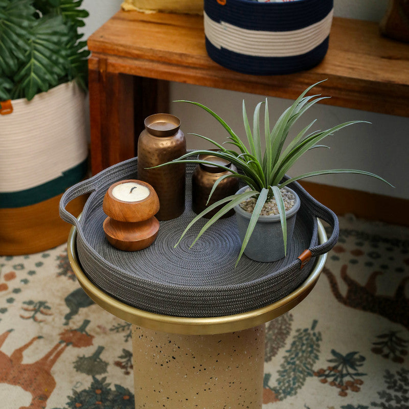 Umami Studio’s Ash Aura Utility Tray