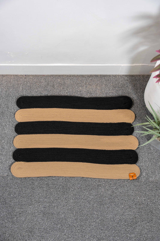 Umami Studio’s Striped Elegance Floor Mat