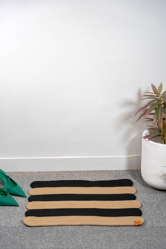 Umami Studio’s Striped Elegance Floor Mat