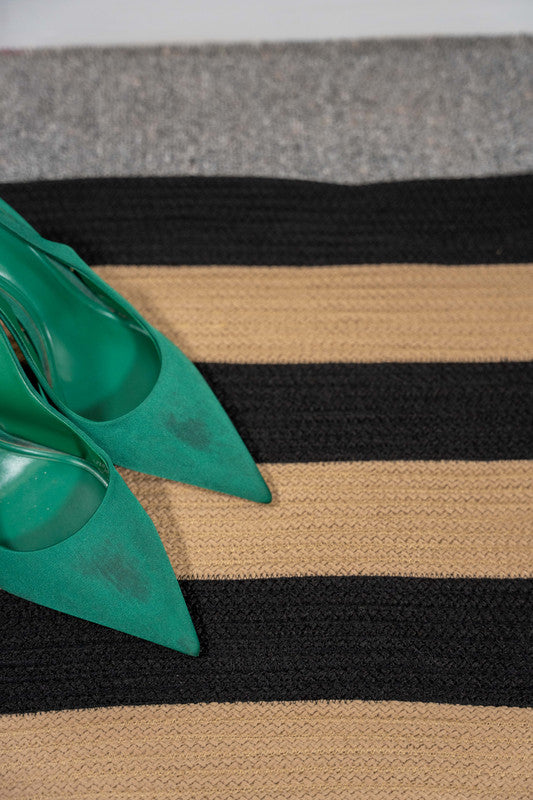 Umami Studio’s Striped Elegance Floor Mat